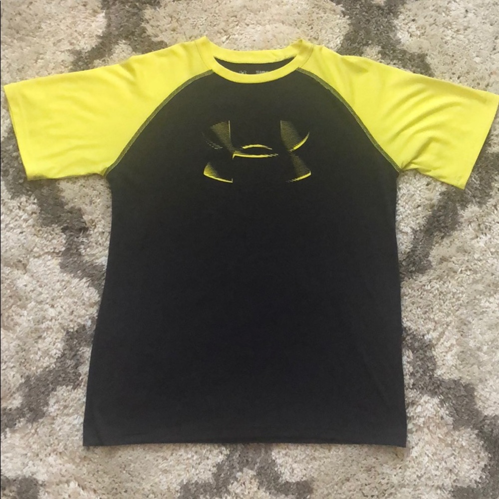 Under Armour boys short sleeve t-shirt